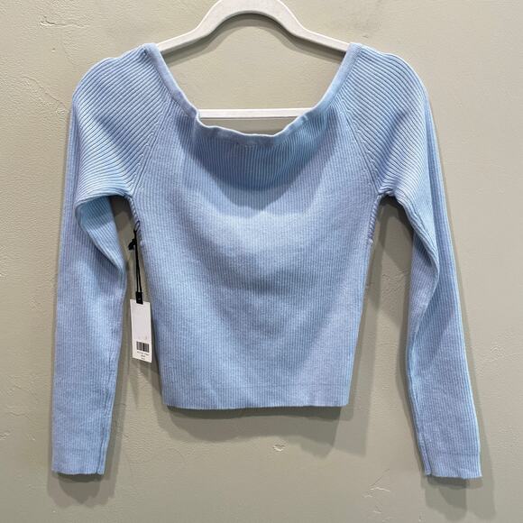 NWT ASTR The Label Harlie Off Shoulder Cropped Sweater Light Blue - Size: Medium - Picture 4 of 7